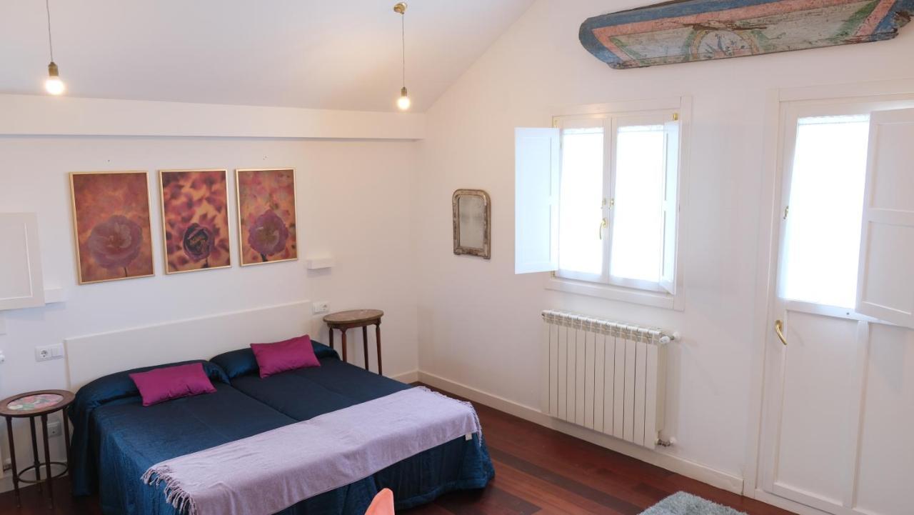 Hotel La Casa De Las Camelias Бусто Экстерьер фото